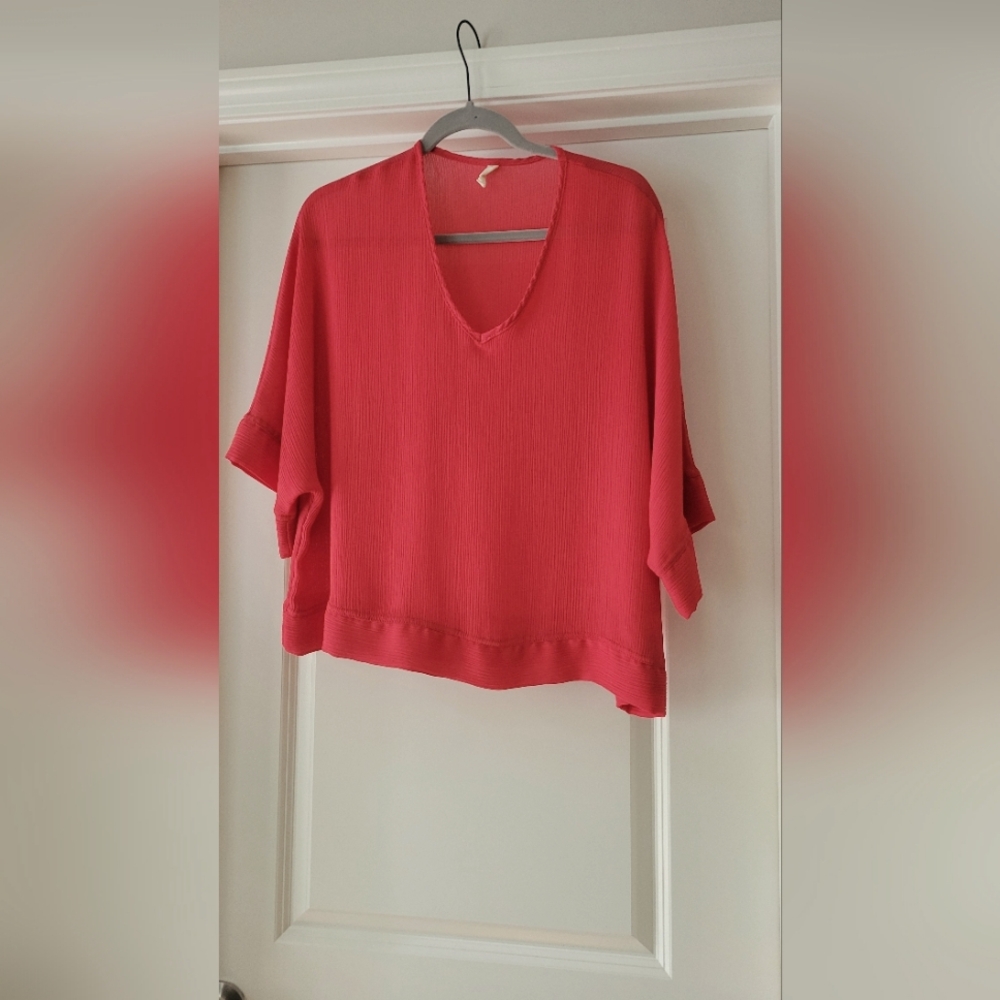 EUC- Tyche Pink V-Neck Gauzy 3/4 Sleeve Top Size S